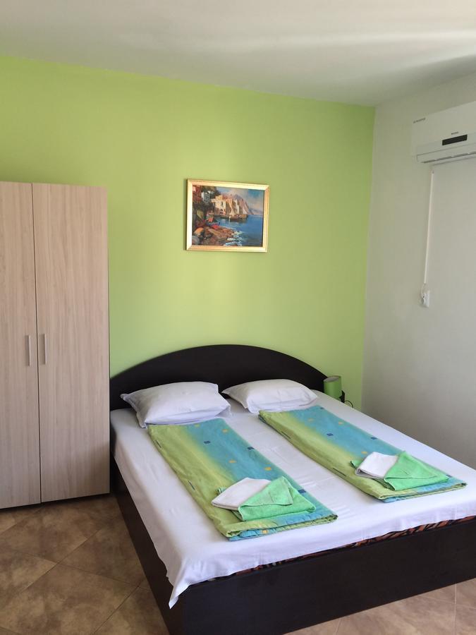 Guest House Yanina Sozopol Exterior photo