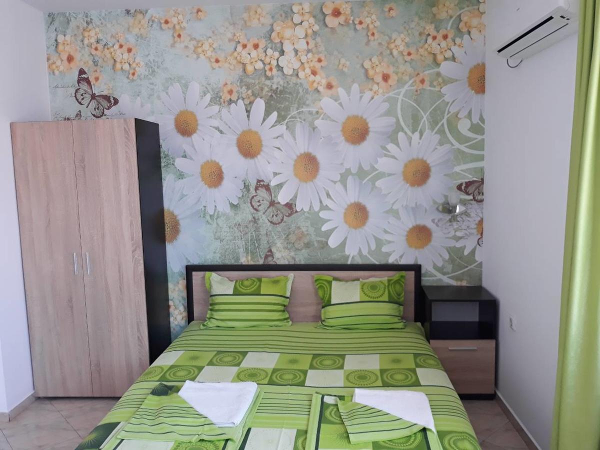 Guest House Yanina Sozopol Exterior photo