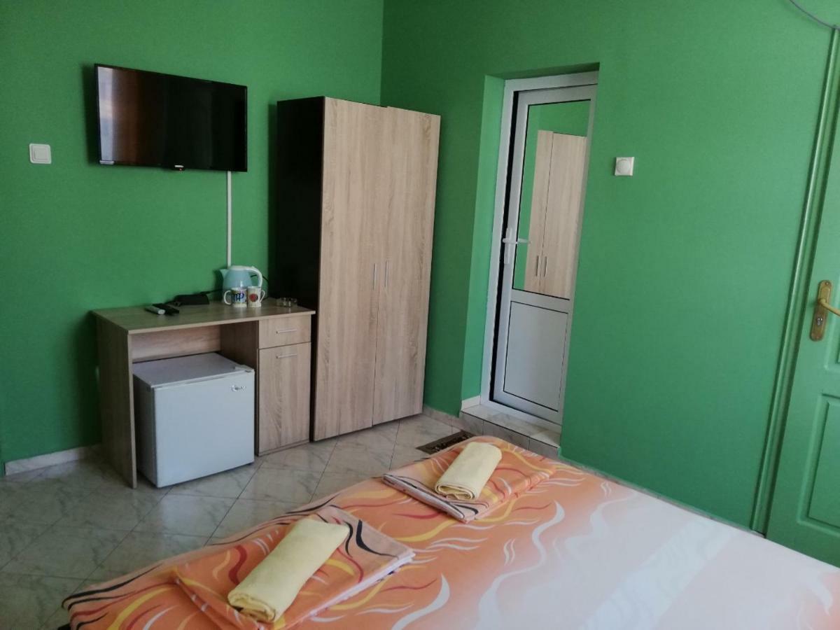 Guest House Yanina Sozopol Exterior photo